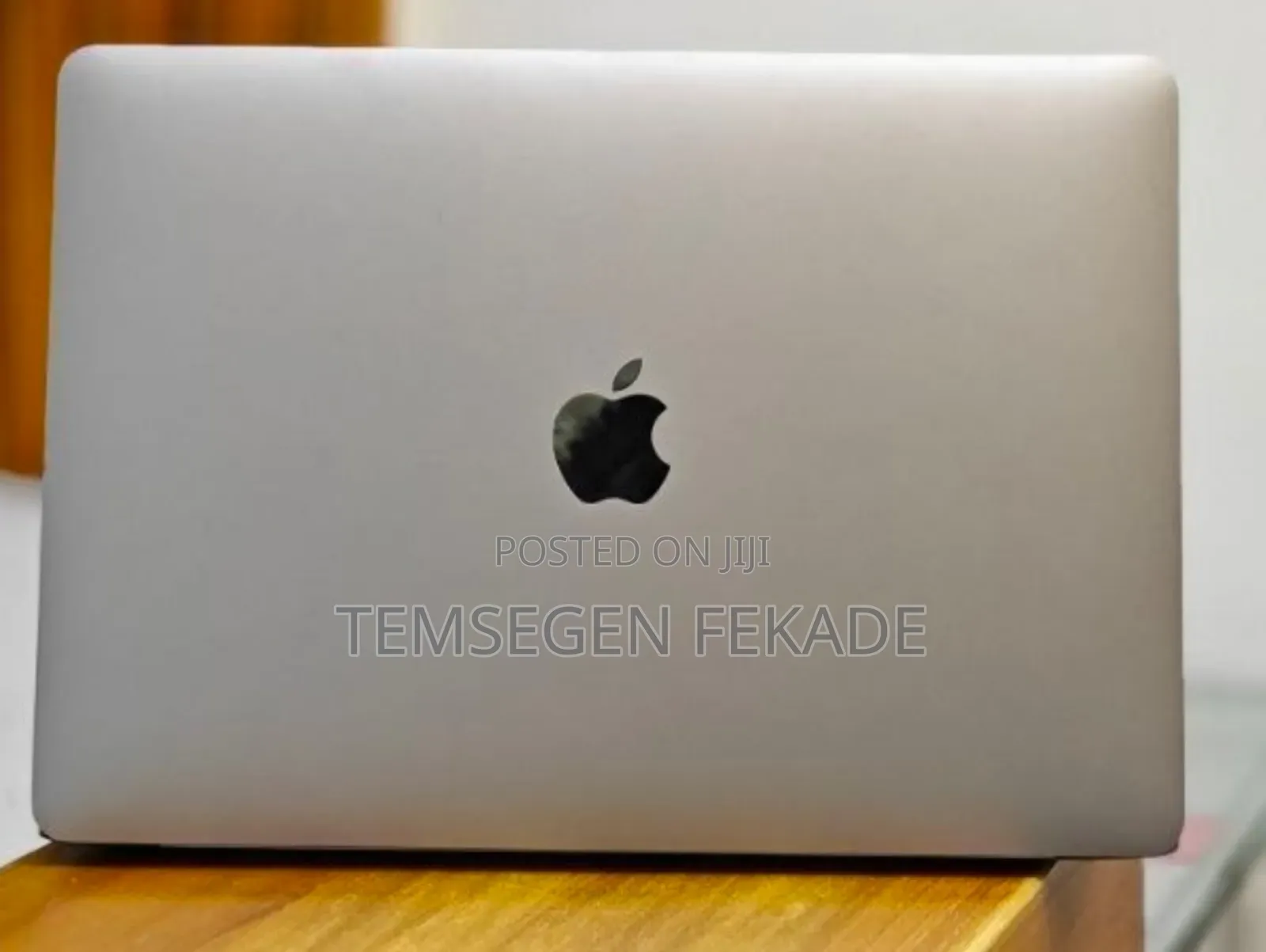 New Laptop Apple MacBook Air 2020 M1 8GB Apple M1 Pro SSD 256GB