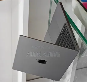 New Laptop Apple MacBook Pro 2023 M3 14-inch 8GB Apple M3 Pro SSD 512GB