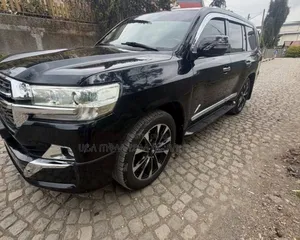 Toyota Land Cruiser 2016 Matt Black