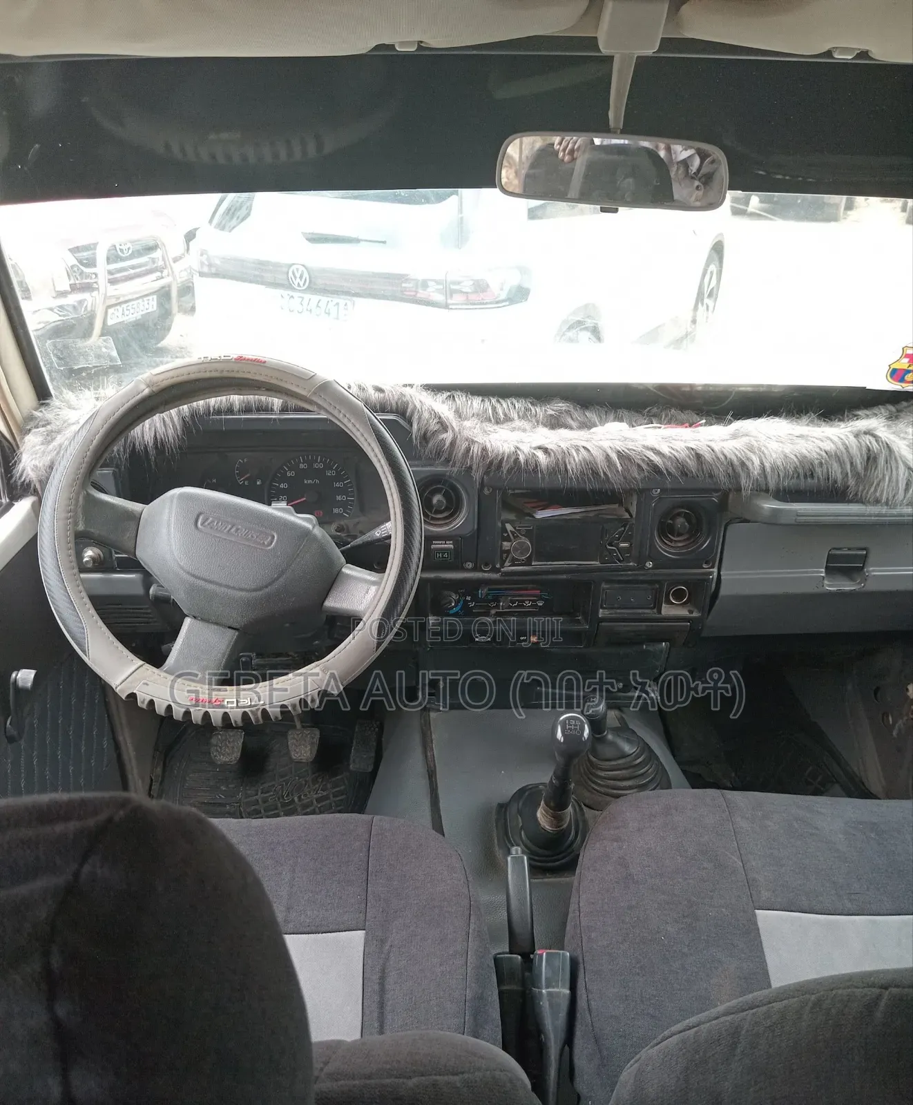 Toyota Land Cruiser 2010 White