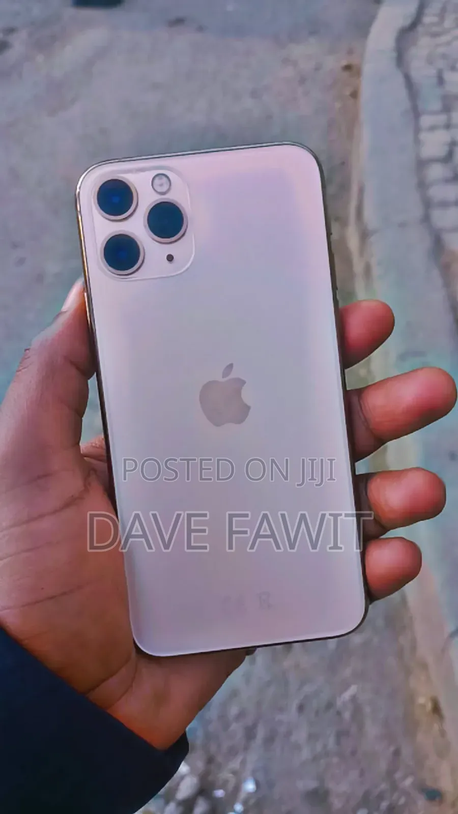 Mobile Screen And Battery በዋስትና እንቀይራለን