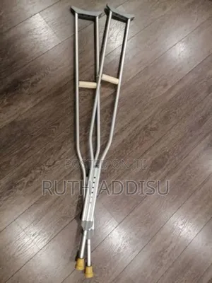 ክራንች አግዚለሪ ቁመቱ ከፍ እና ዝቅ የሚል