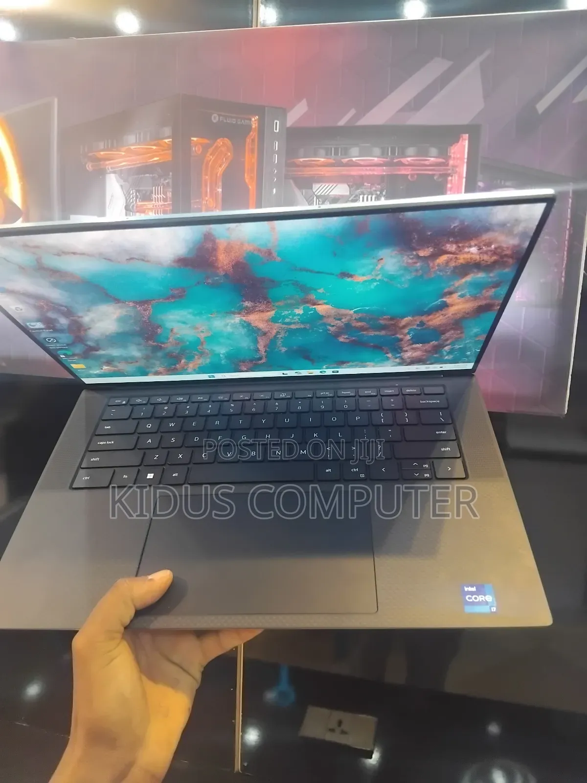 New Laptop Dell XPS 15 16GB Intel Core i7 SSD 512GB