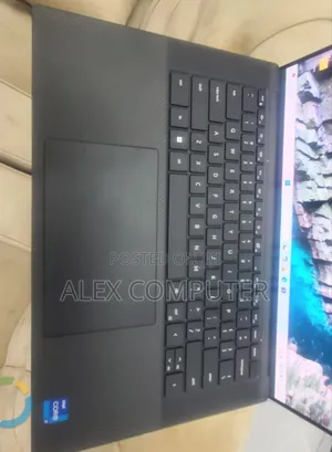 New Laptop Dell XPS 15 9510 16GB Intel Core i7 SSD 512GB