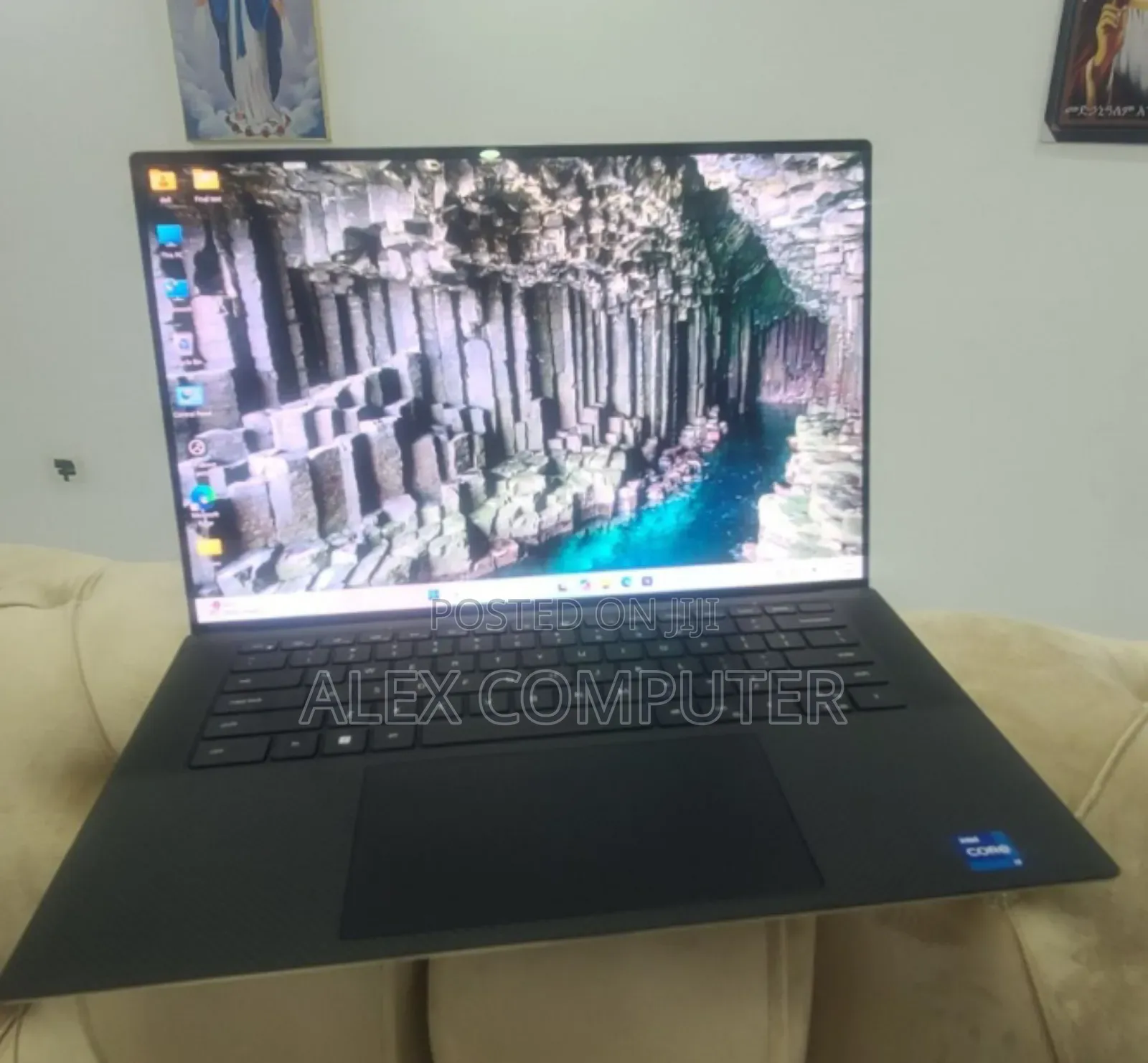 New Laptop Dell XPS 15 9510 16GB Intel Core i7 SSD 512GB