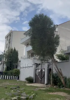 አስቸኳይ የሚሸጥ 450 ካ.ሜ ቦታ - ሰሚት 3ተኛ በር 450 Sq. M Land for Sale in Summit