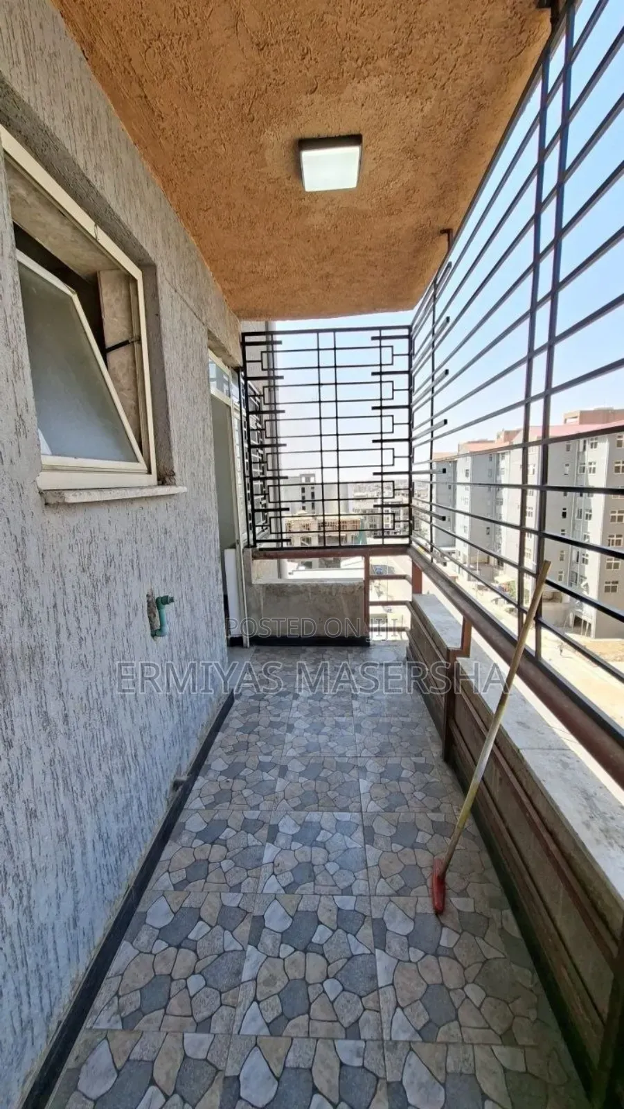 Furnished 2bdrm Condo in Yeka for sale