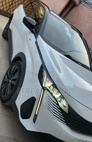 Peugeot 5008 2022 White