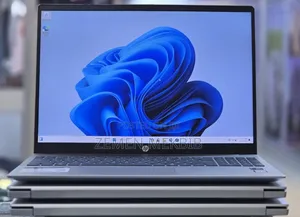 New Laptop HP Pavilion 15 8GB Intel Core Ultra 5 SSD 512GB