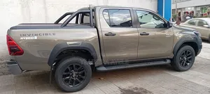 New Toyota Hilux 2025 Gold