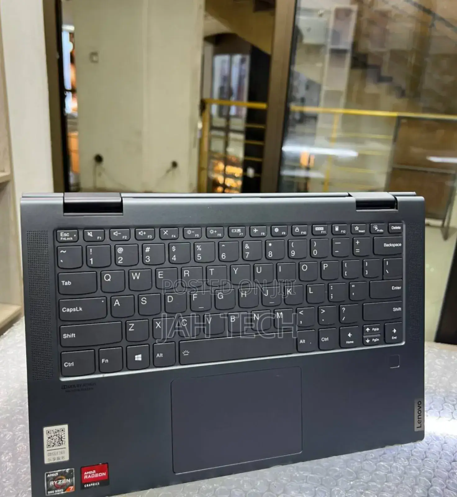New Laptop Lenovo Yoga 7i 16GB AMD Ryzen 7 SSD 512GB