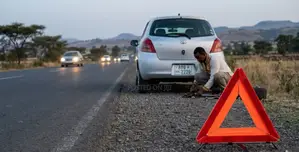 አንፀባራቂ Reflective Warning Triangle 挖人