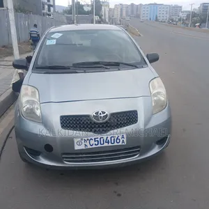 Toyota Yaris 1.0 VVT-i 2007 Silver