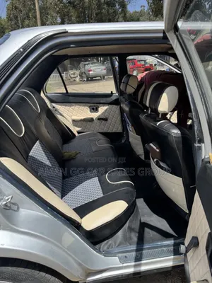 Suzuki Ertiga 2021 Silver