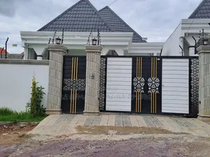 Furnished 5bdrm Villa in Summit Area, Yeka for sale