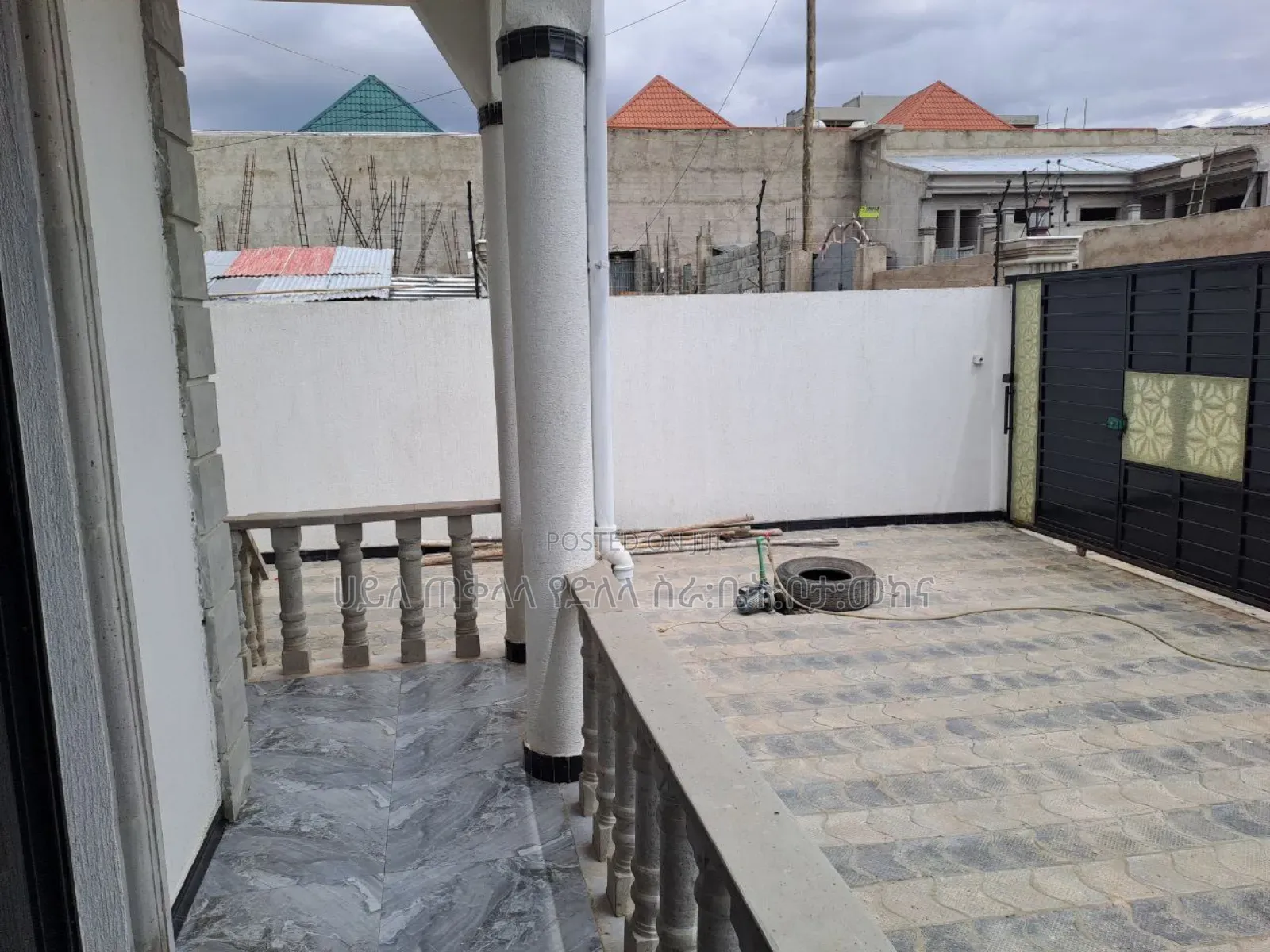Furnished 5bdrm Villa in Summit Area, Yeka for sale