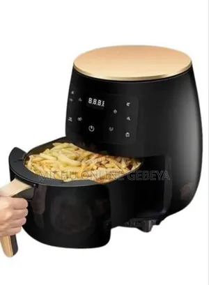 Sutai 6 Litter Air Fryer/Free Delivery