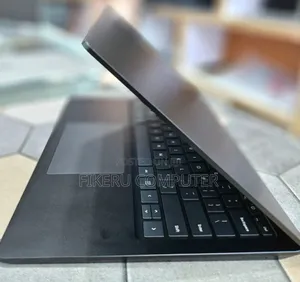 New Laptop HP Spectre 16GB Intel Core i7 SSD 512GB
