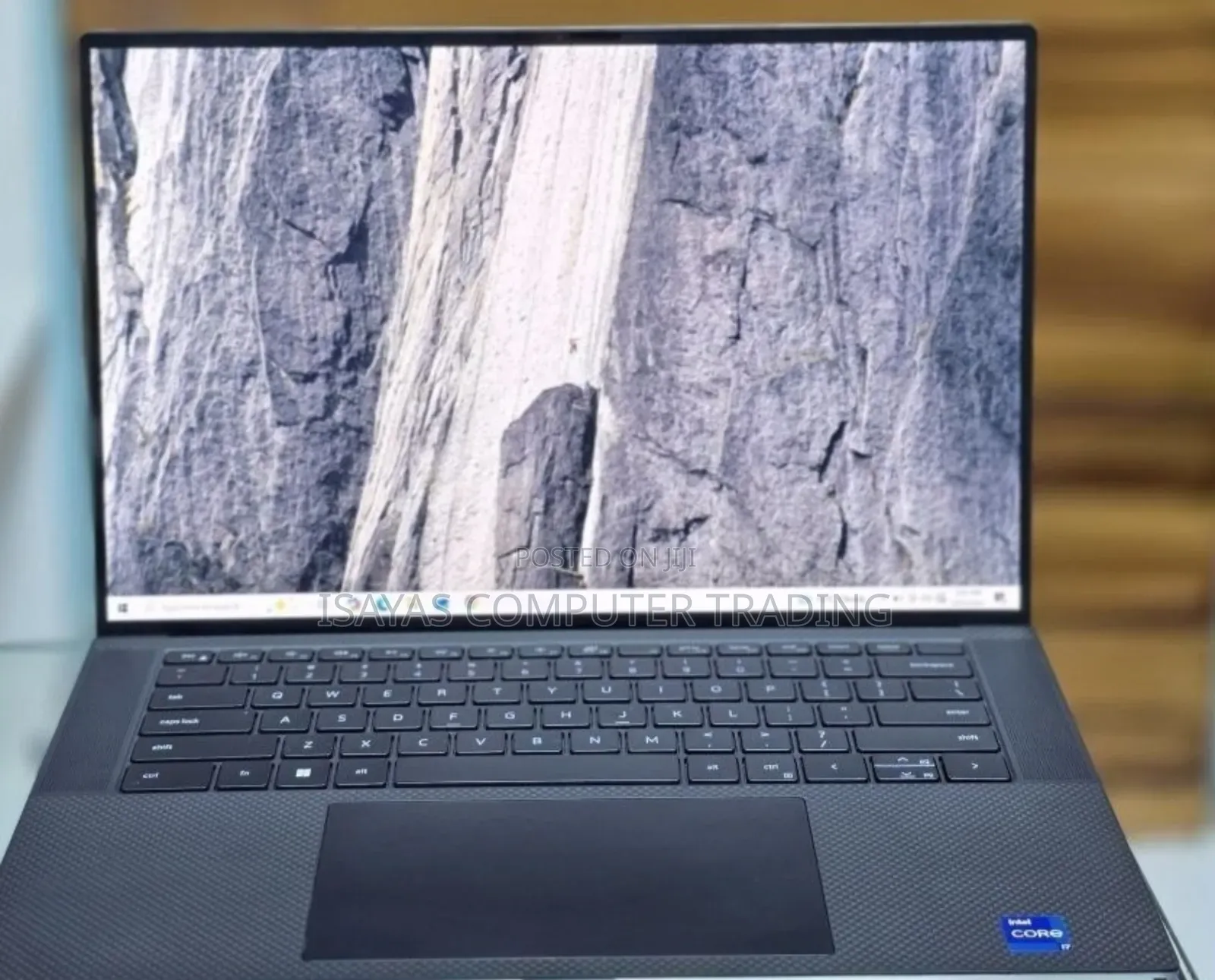 New Laptop Dell XPS 15 16GB Intel Core i7 SSD 512GB