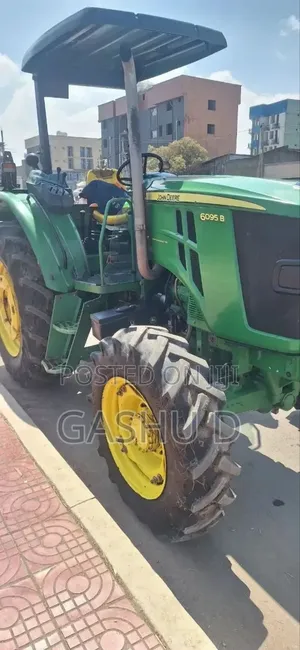 John Deere 95hp