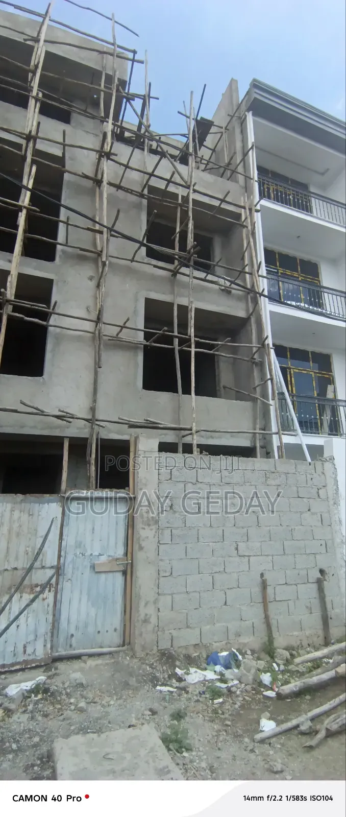 6bdrm House in Akaky Kaliti for sale