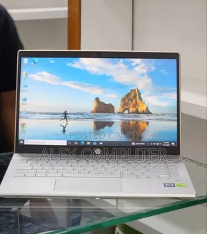 New Laptop HP Pavilion 14 8GB Intel Core i5 SSD 512GB