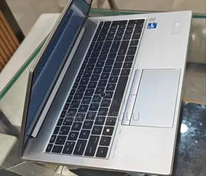 New Laptop HP EliteBook 840 G8 16GB Intel Core i5 SSD 512GB