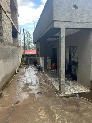 3bdrm Villa in Akaky Kaliti for sale