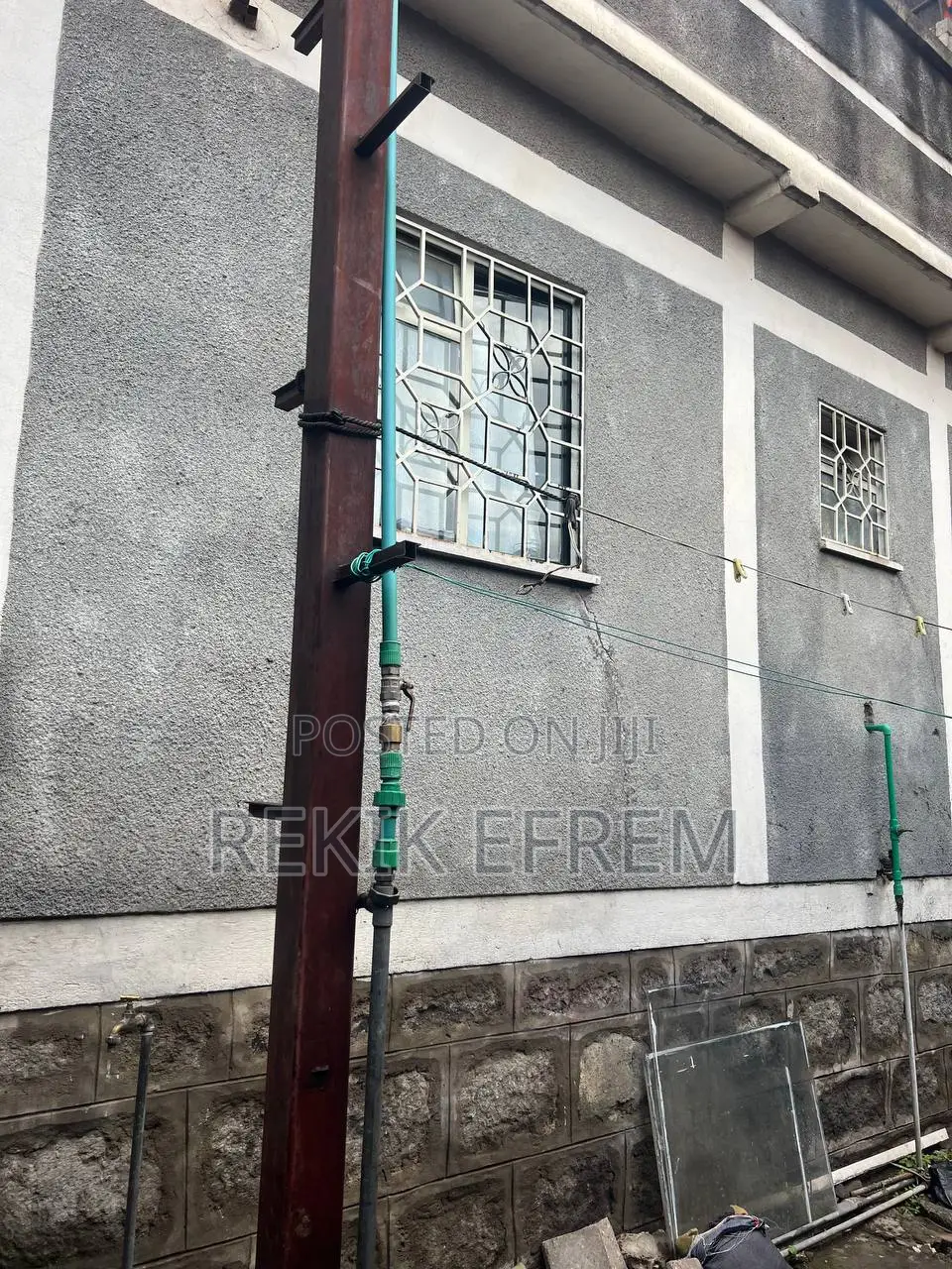 3bdrm Villa in Akaky Kaliti for sale