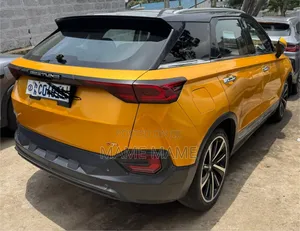 Bestune T77 1.2 FWD 2022 Yellow