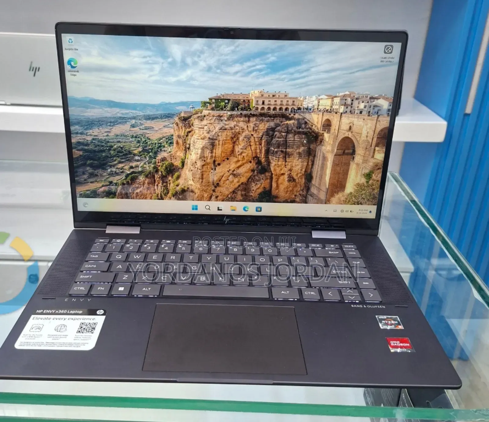 New Laptop HP Envy X360 8GB AMD Ryzen 5 SSD 512GB