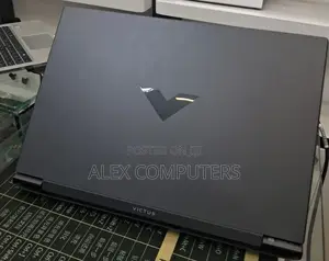New Laptop HP Victus 15 16GB Intel Core i7 SSD 1T