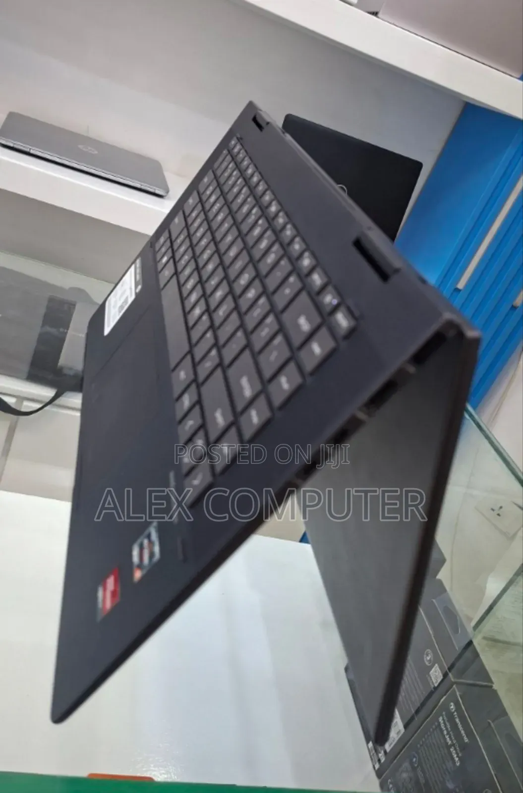New Laptop HP Envy X360 8GB AMD Ryzen 5 SSD 512GB