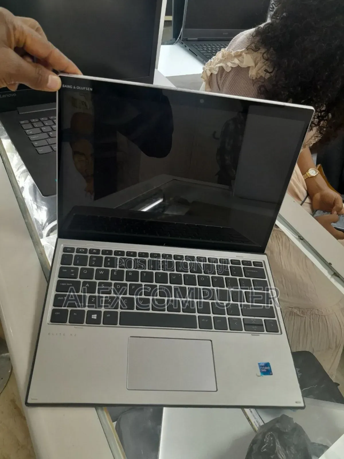 New Laptop HP Elite X2 1012 G2 16GB Intel Core i7 SSD 512GB
