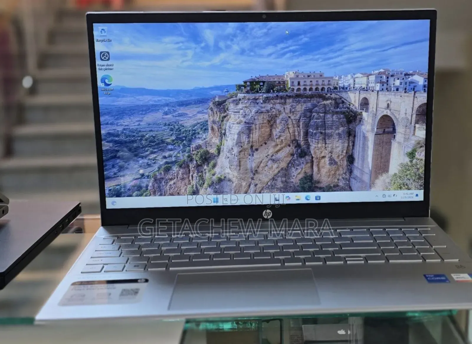 New Laptop HP Pavilion 15 8GB Intel Core i5 SSD 512GB