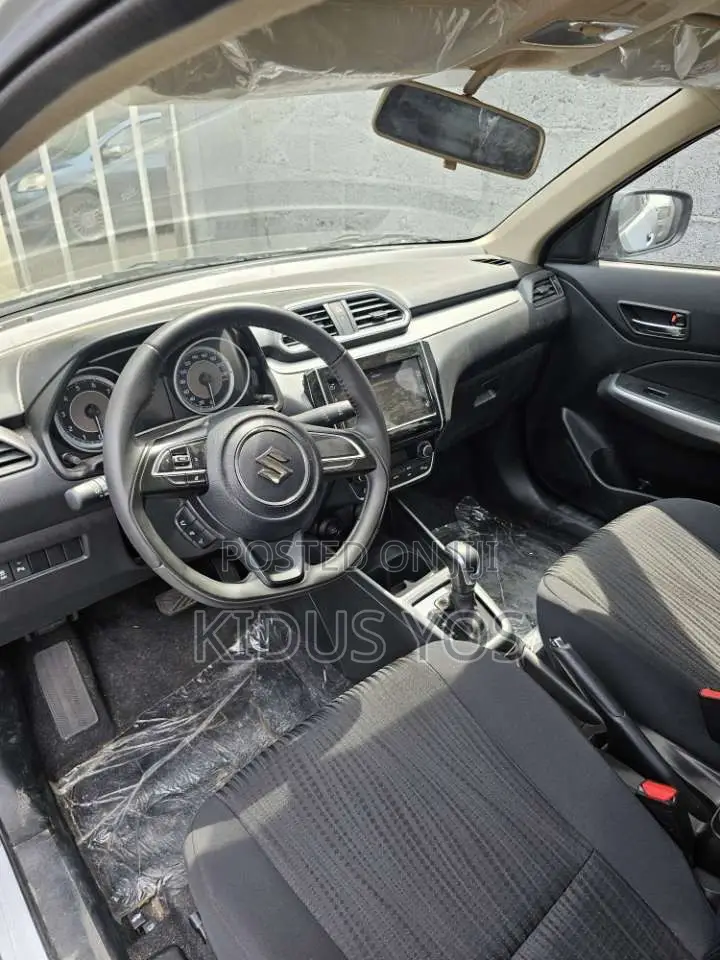 New Suzuki Dzire 2024 Silver