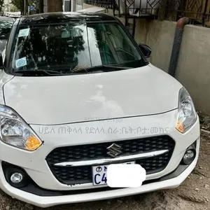 Suzuki Swift 2022 White