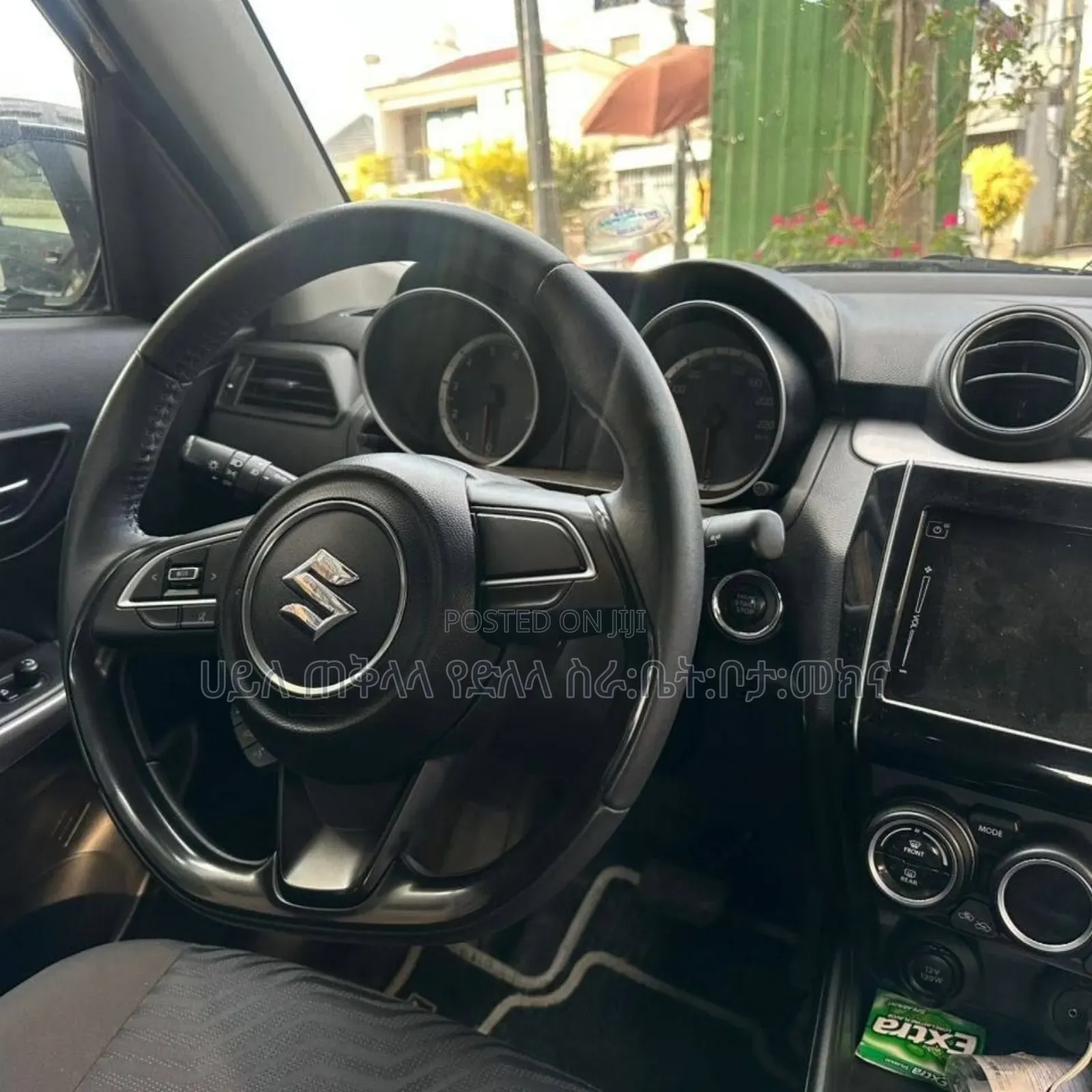 Suzuki Swift 2022 White