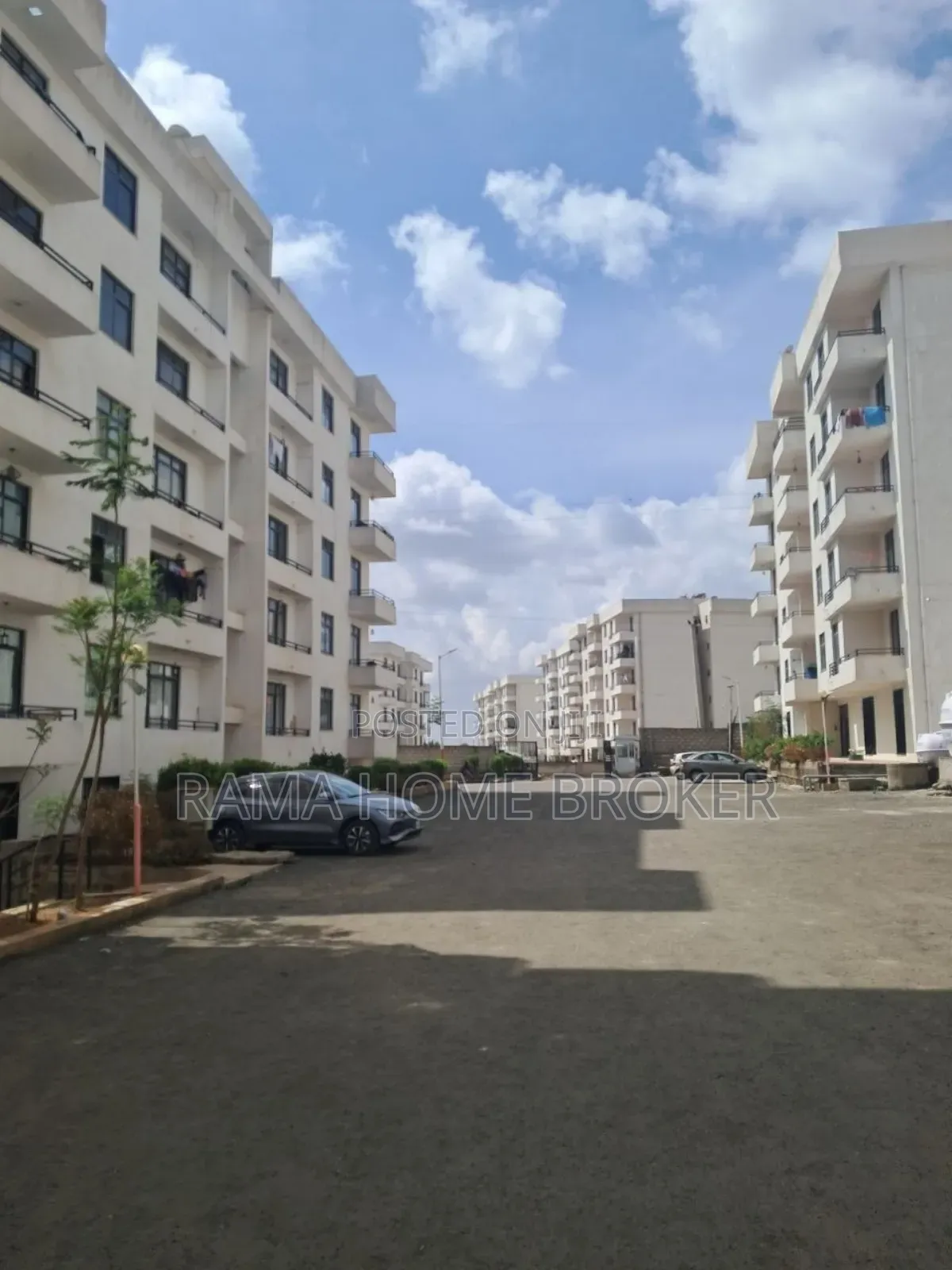 Furnished 2bdrm Apartment in አያት ኖህ, Yeka for sale