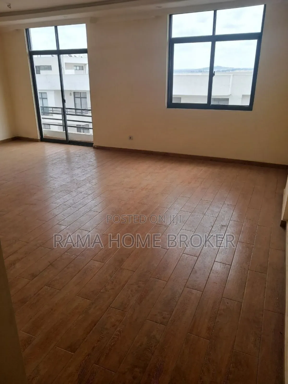 Furnished 2bdrm Apartment in አያት ኖህ, Yeka for sale