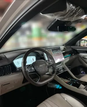 BYD Song Plus 2025 Silver