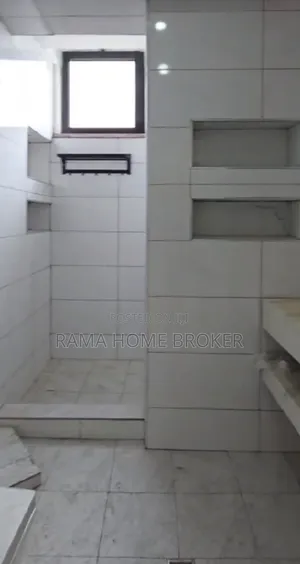 Furnished 3bdrm Apartment in አያት አደባባይ, Yeka for sale