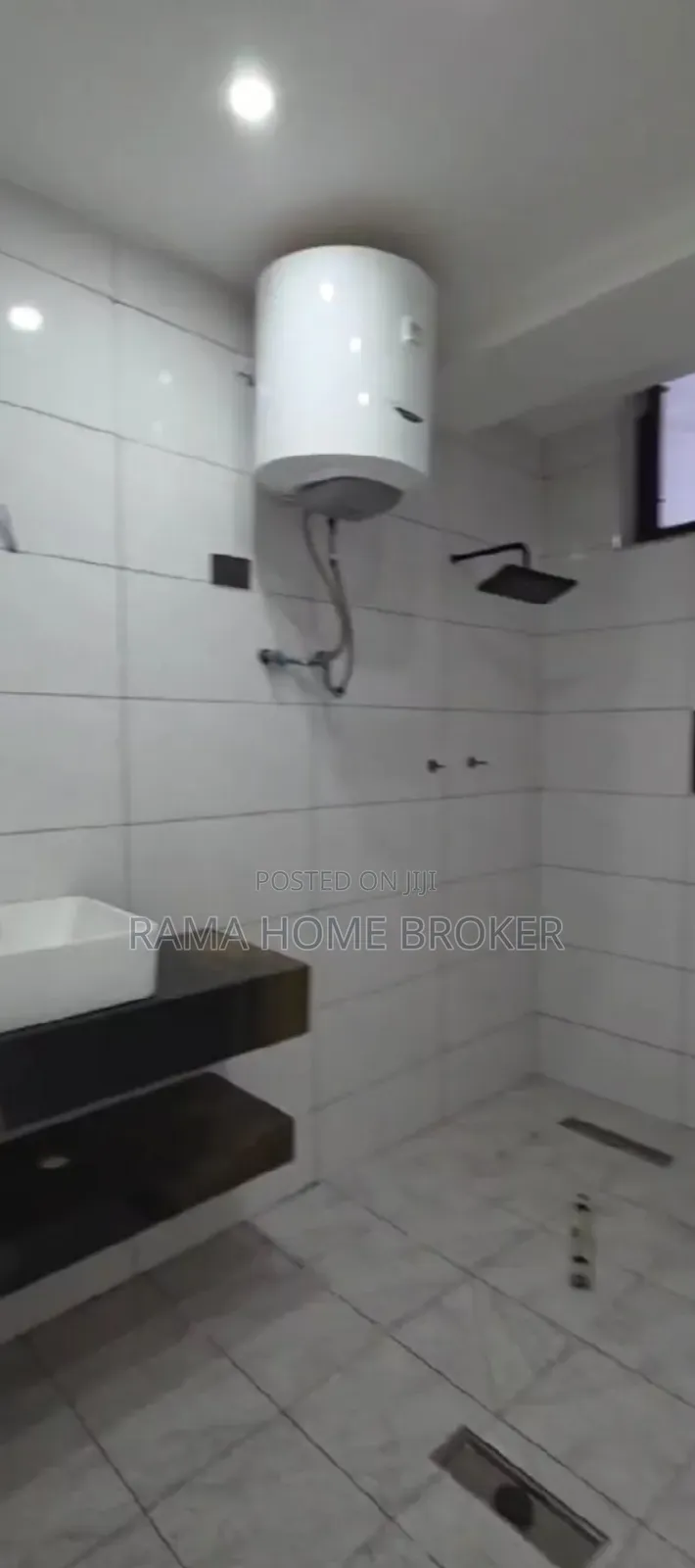 Furnished 3bdrm Apartment in አያት አደባባይ, Yeka for sale