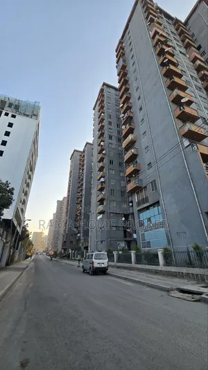 ለሽያጭ የቀረበ ሱቅ