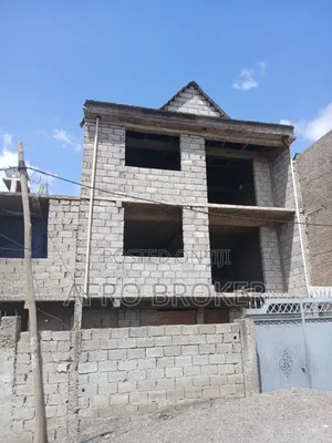4bdrm House in House, Akaky Kaliti for sale