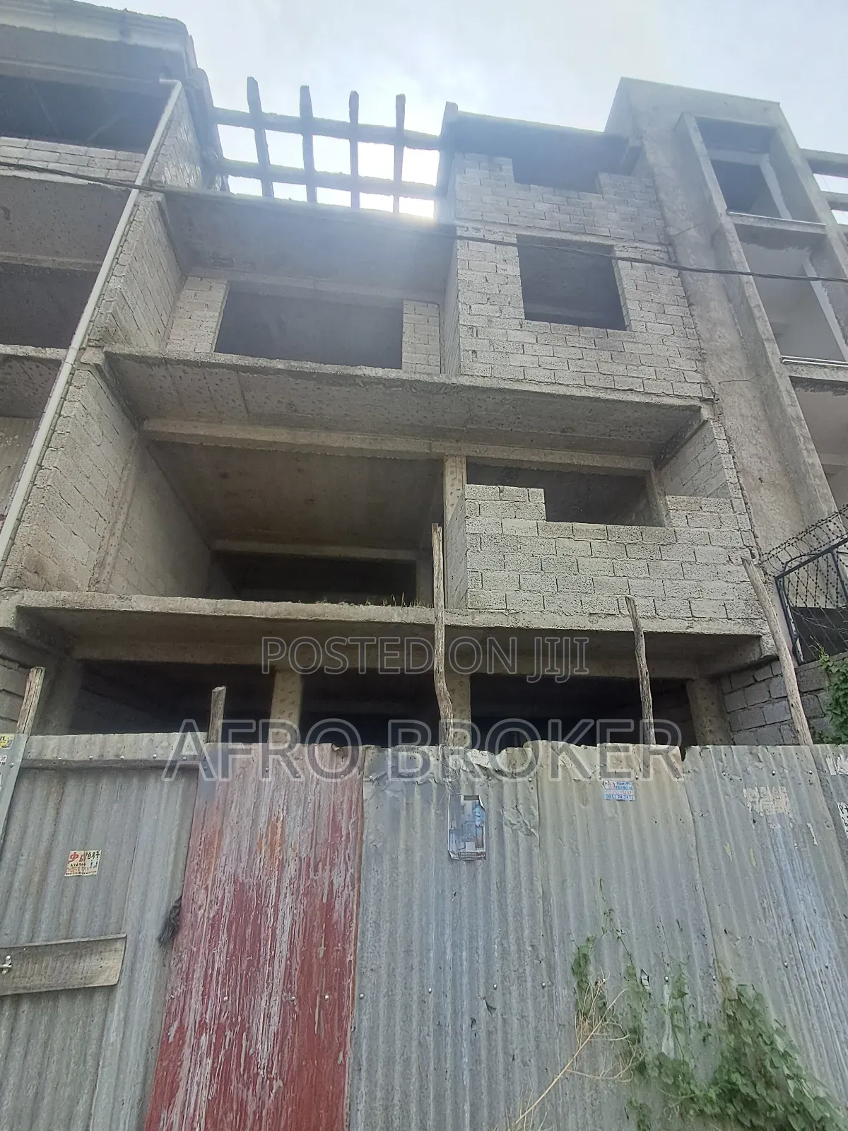 4bdrm House in House, Akaky Kaliti for sale