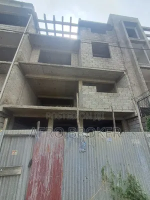 4bdrm House in House, Akaky Kaliti for sale