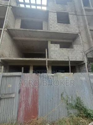 4bdrm House in House, Akaky Kaliti for sale