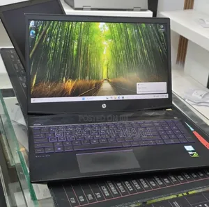 New Laptop HP Pavilion 15 8GB Intel Core i5 SSD 256GB