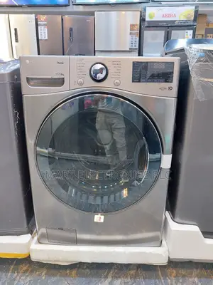 Lg Front-Load Washer-Dryer Combination With a 17kg Washing Capacity